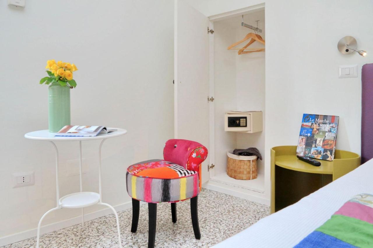 Guest House Viaroma San Severino Marche Eksteriør billede